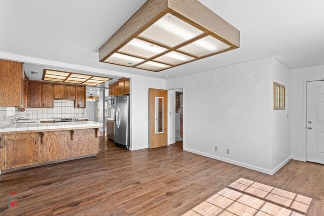 Foto del edificio - 8795 Olive Ave