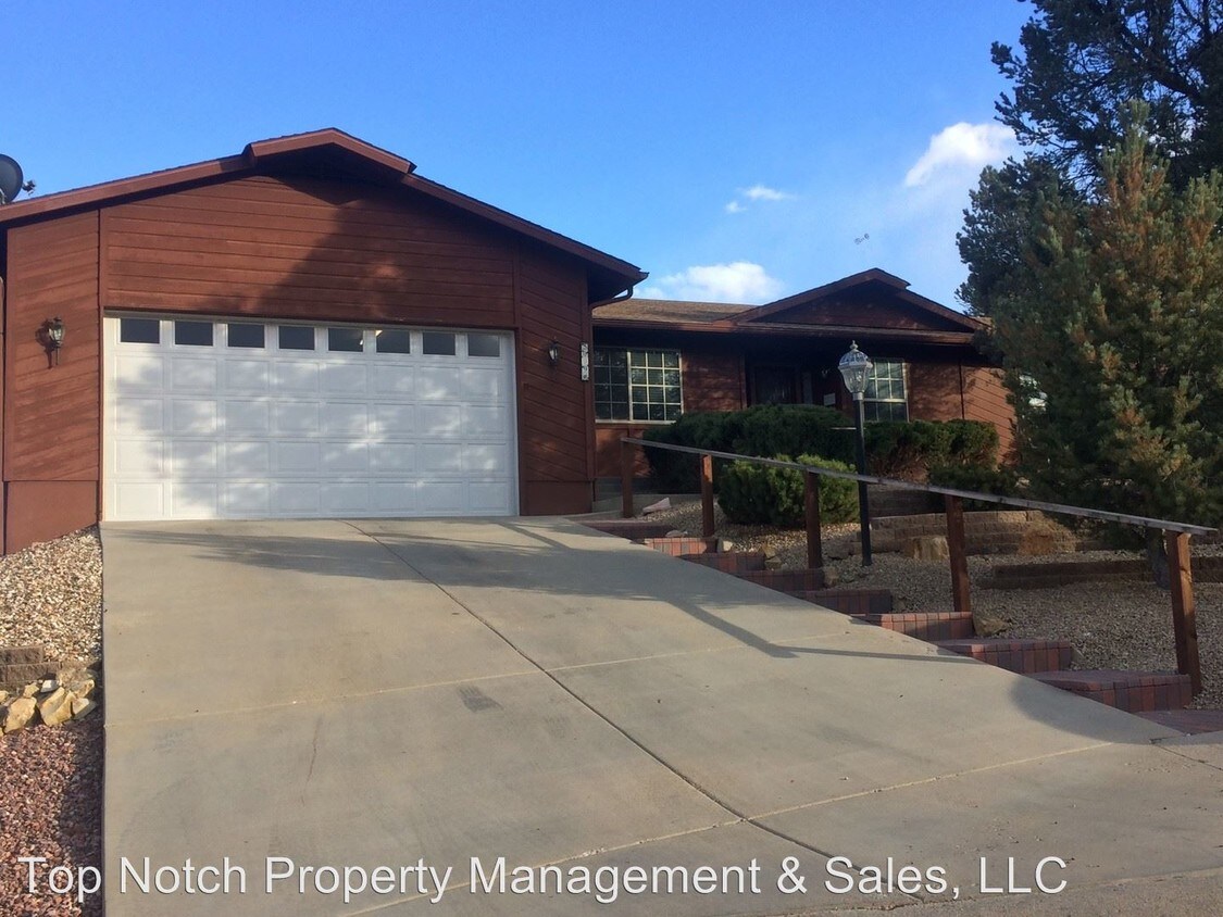 Primary Photo - 3 br, 2 bath House - 5009 Alamitos Court