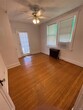 Foto principal - Very large and private 1 bedroom unit clos...