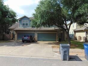 Building Photo - 2417 Allred Dr