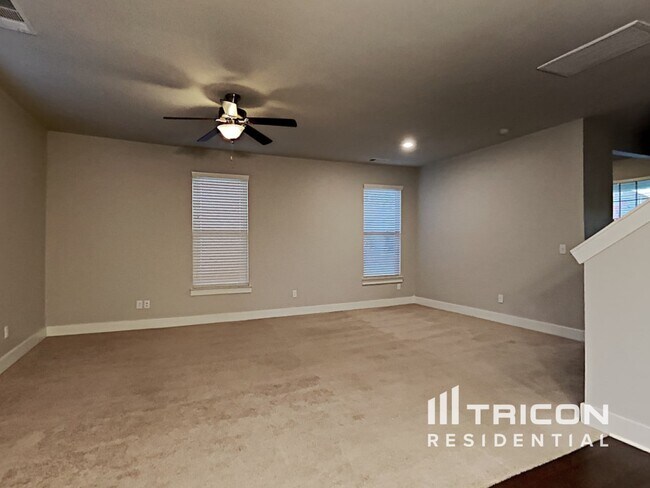 Building Photo - 4802 Kingdom Drive Murfreesboro TN