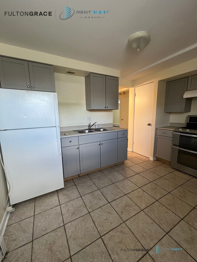 Foto del edificio - 8925 W Grand Ave