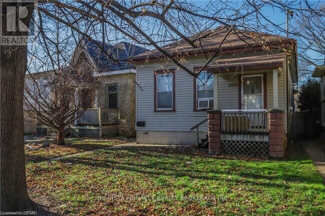 Photo du bâtiment - 132 Wharncliffe Rd N