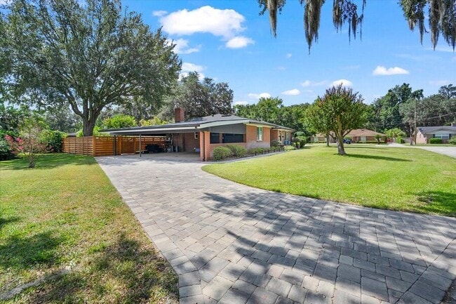 Photo - 4804 River Basin Dr S House