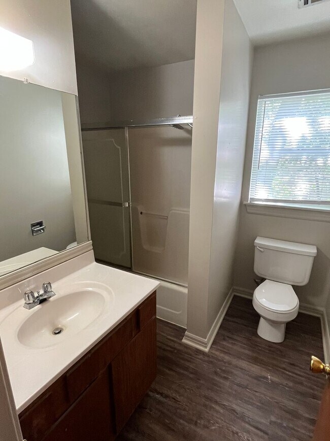 Foto del edificio - WALKING DISTANCE TO THE U OF A & FAYETTEVILLE HIGH SCHOOL!!!