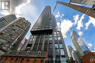 Building Photo - 8-4908 Wellesley St W