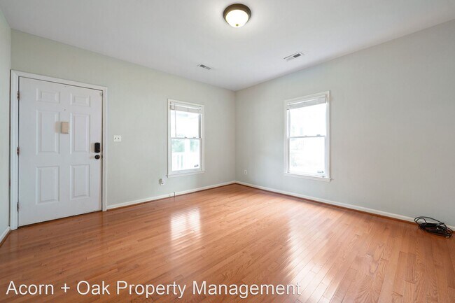 Foto del edificio - 3 br, 2 bath House - 804 Gerard St.