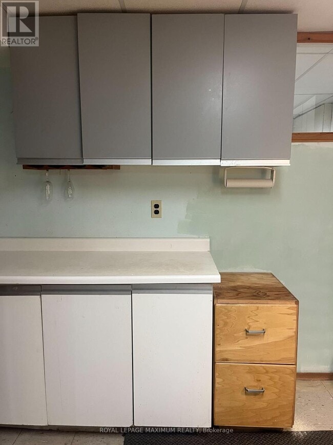 Building Photo - 57 Plowshare Crescent