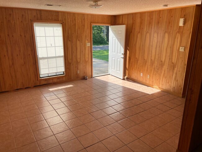 Living area - 1105 N Church St