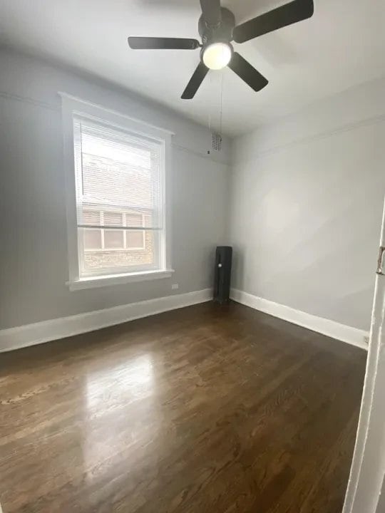 Building Photo - 1251 W Rosemont Ave