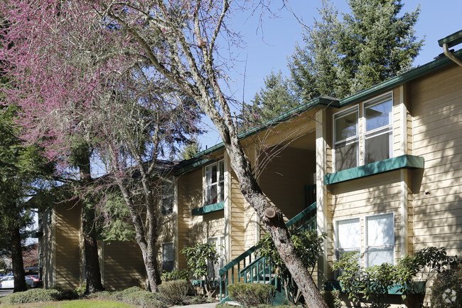 Building Photo - Commons at Creekside Apartments