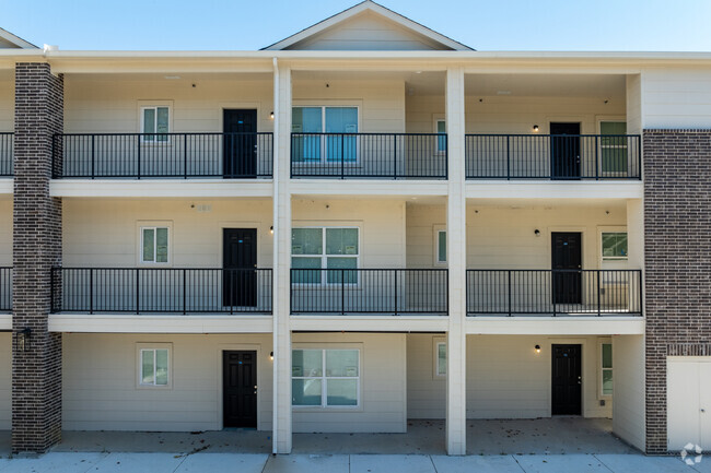 Building Photo - Cottonbelt Apartments