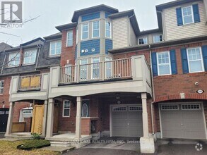Building Photo - 222 Mortimer Cres