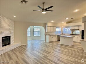 Building Photo - 1740 Camara Dr