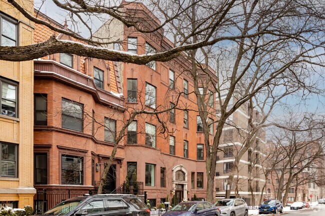 Building Photo - 454 W Deming Pl