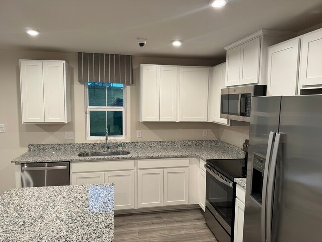 Building Photo - 1100 Aubrey Mdws Pl