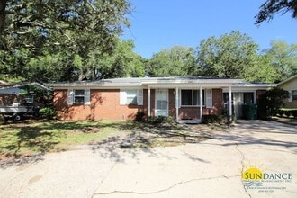 Building Photo - 620 W Miracle Strip Pkwy