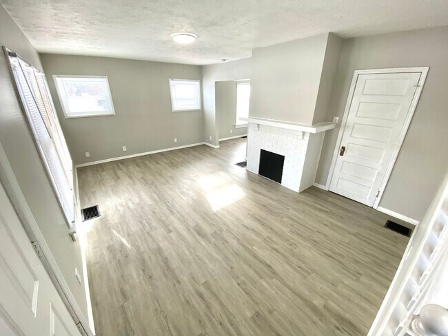 Foto del edificio - Newly Rehabbed Single Family in Dayton!: N...