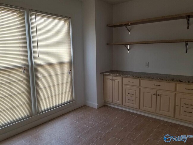 Building Photo - 6724 Steeplechase Dr NW
