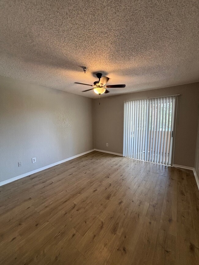 Building Photo - 1 Bed/1 Bath - Unit 2104
