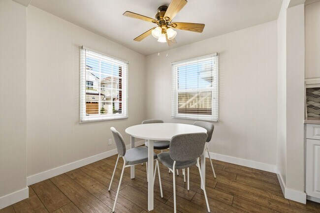 Foto del edificio - 1117 W Bay Ave