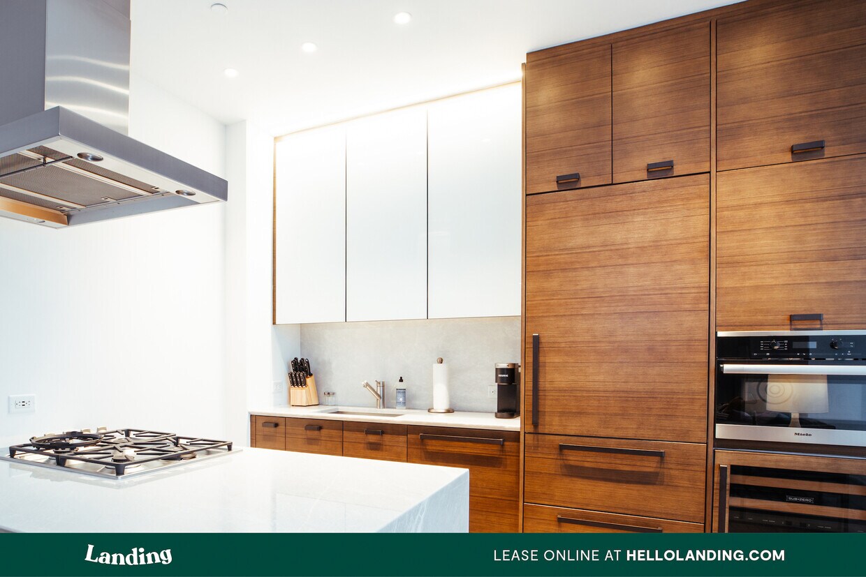 Foto principal - 515 W 36th St