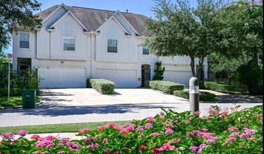 Building Photo - 6714 Montclair Dr