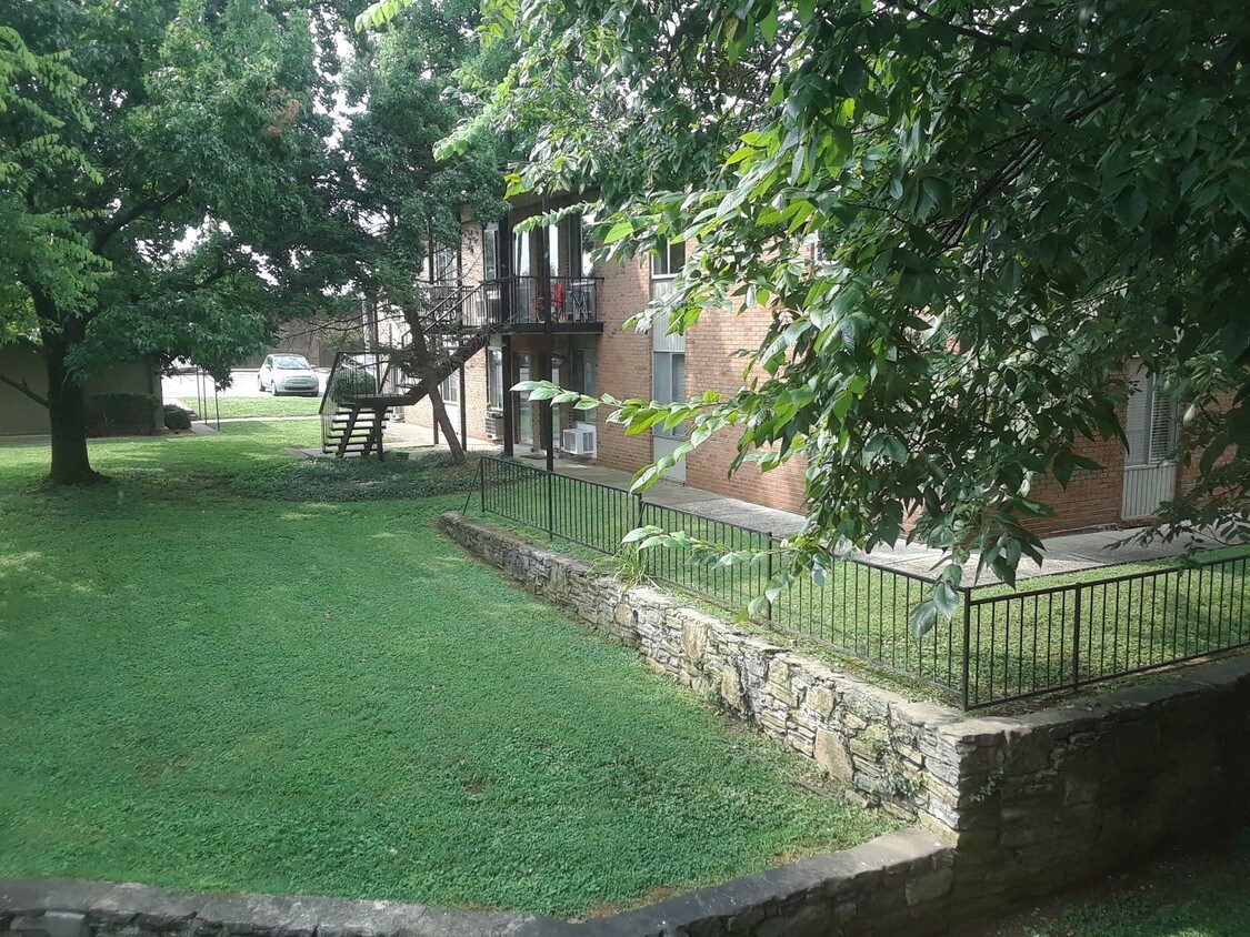 2601 Hillsboro Pike Unit G15, Nashville, TN 37212 Condo for Rent in Nashville, TN