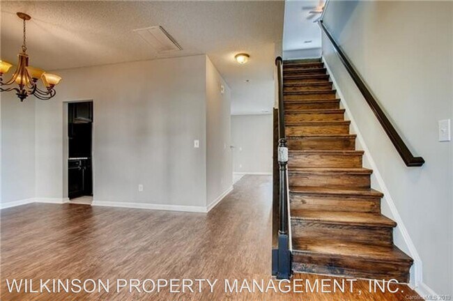 Building Photo - 3 br, 2.5 bath House - 2114 Big Pine Drive
