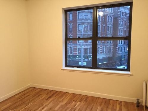 Foto del edificio - 33 Seaman Ave