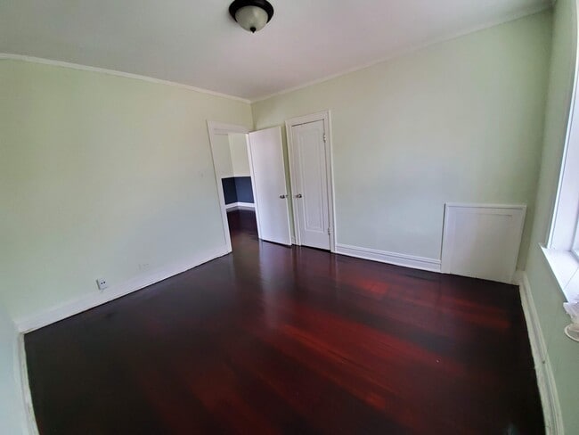 Building Photo - 4126 W 24th Pl