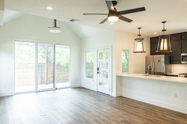 Building Photo - 1711 Tillery St