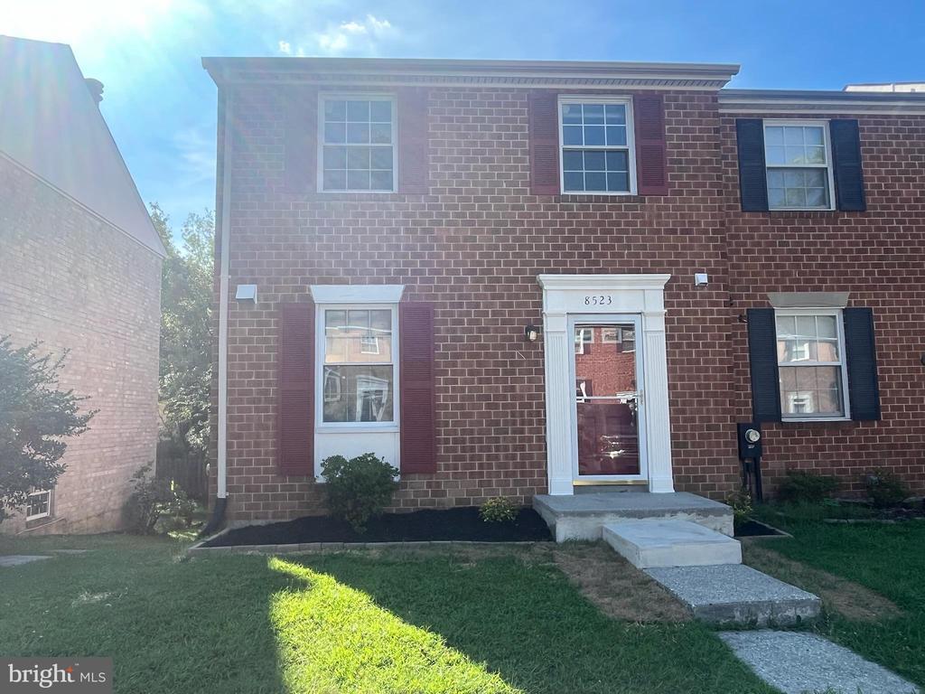 Foto principal - 8523 Pine Run Ct