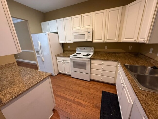 Building Photo - 3026 Sugarberry Ln
