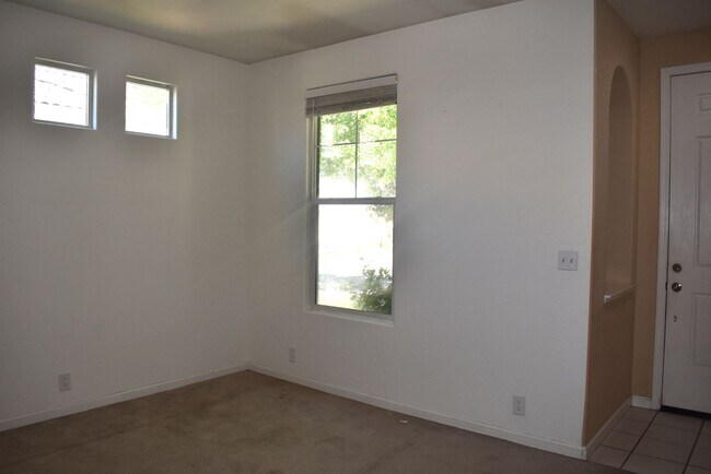 Building Photo - 10038 Van Brocklin Way
