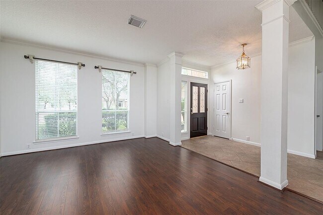 Building Photo - 12831 Dove Point Ln