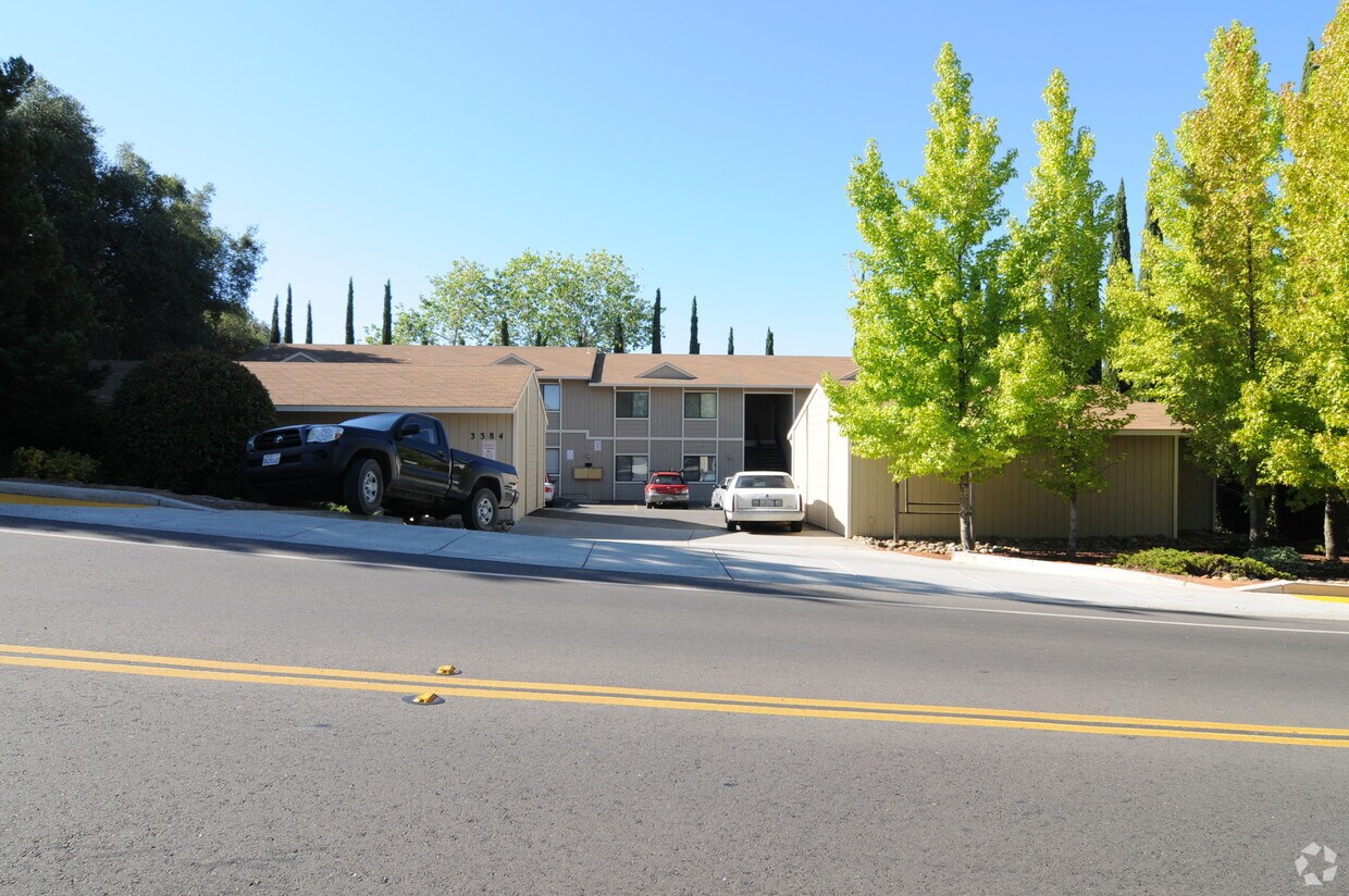 Primary Photo - 3384 La Canada Dr