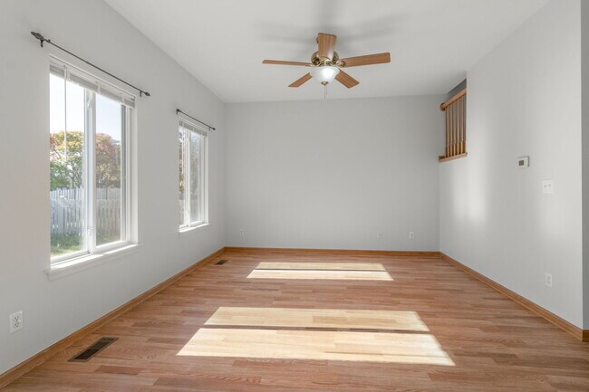 Foto del edificio - 21419 Frost Ct