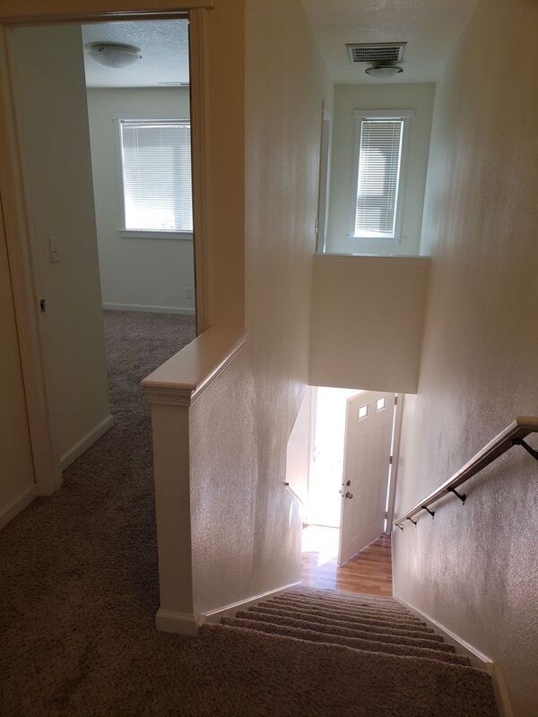 Building Photo - 3635 E Amazon Dr