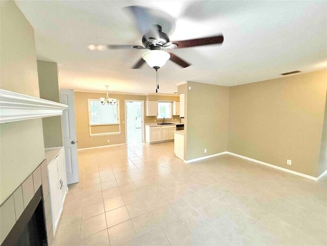 Building Photo - 502 Dewberry Dr