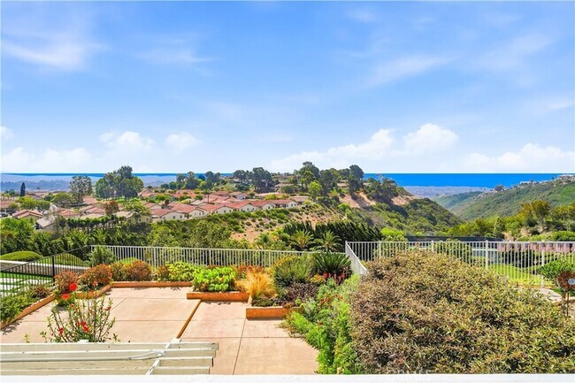 Building Photo - 31398 Isle Vista