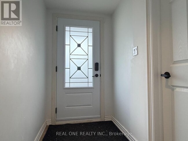 Building Photo - 104 Mentor Blvd