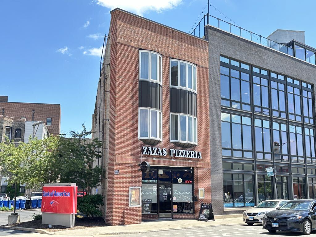 Foto principal - 3037 N Clark St