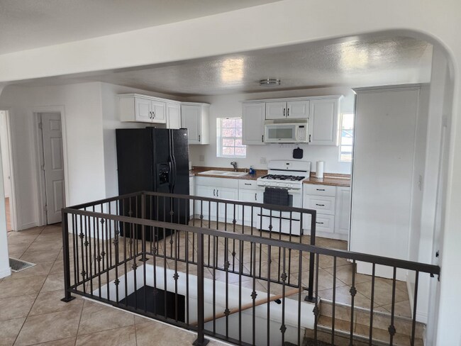 Foto del edificio - 2100 Harrison Blvd