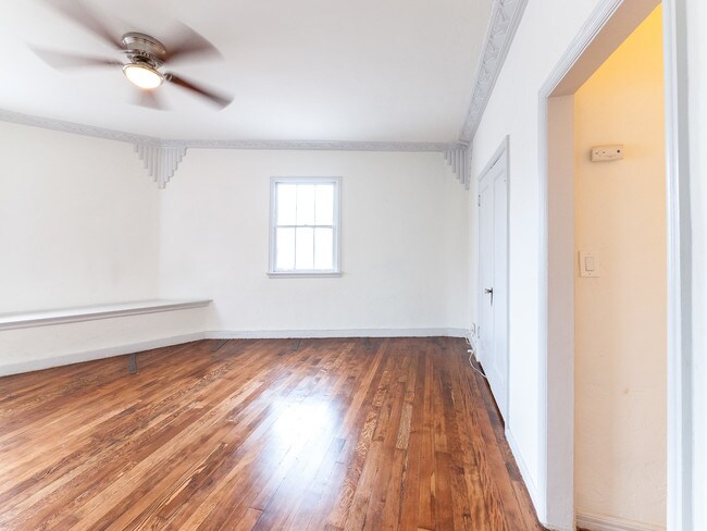 Building Photo - 808 S Hobart Blvd