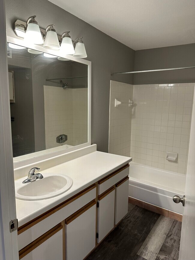 Foto del edificio - 2371 NW 33rd St