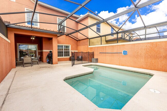 Foto del edificio - 8919 Candy Palm Rd