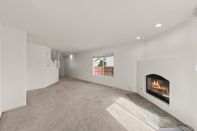 Building Photo - 2430 Caton Crest Ct