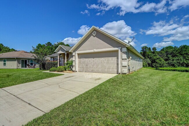 Foto del edificio - 2436 Bonnie Lakes Dr