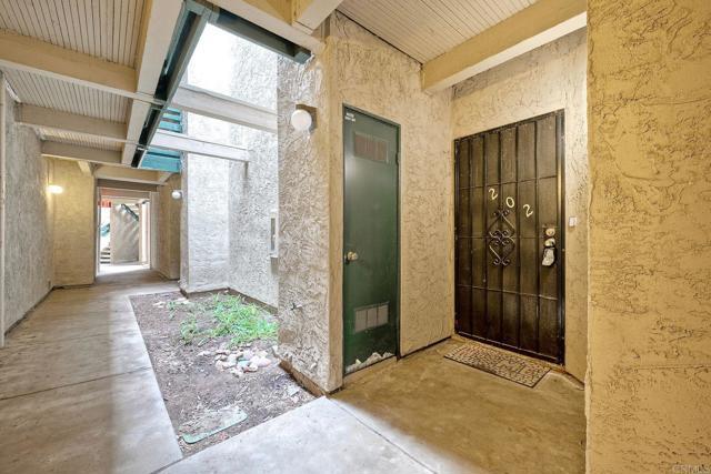 Foto del edificio - 9715 Mesa Springs Way